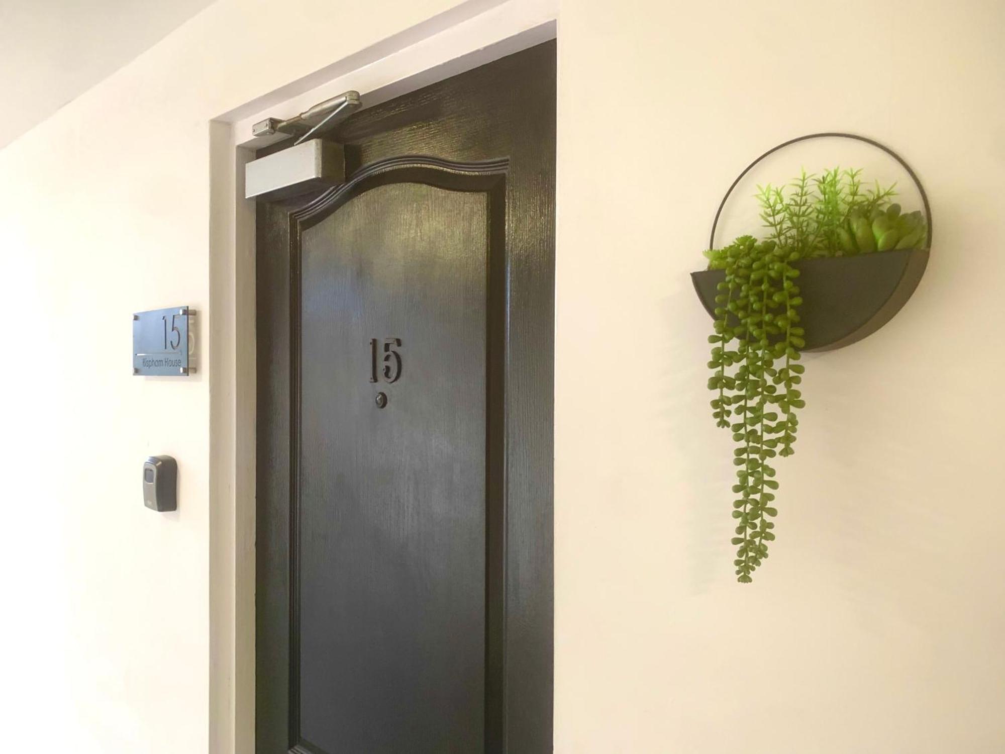 Large Stylish 3 Bedroom City Centre Apartment Free Secure Parking Liverpool Bagian luar foto