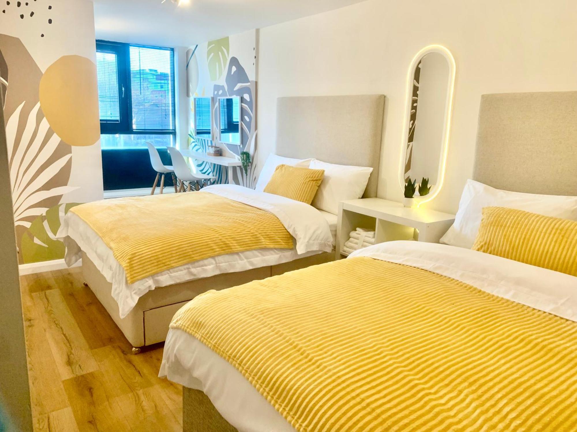 Large Stylish 3 Bedroom City Centre Apartment Free Secure Parking Liverpool Bagian luar foto